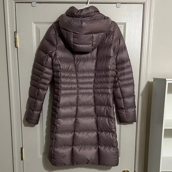 The North Face Women’s Metropolis Parka - Picture 6 of 11